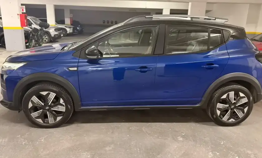 Renault Kardian 1.0 Tce Iconic 200 Edc 2025 - foto 2