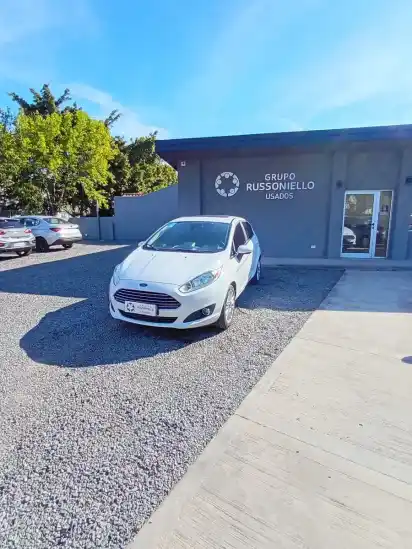Ford Fiesta Kinetic 1.6 Titanium Powershift 120Cv 2016 - foto 2