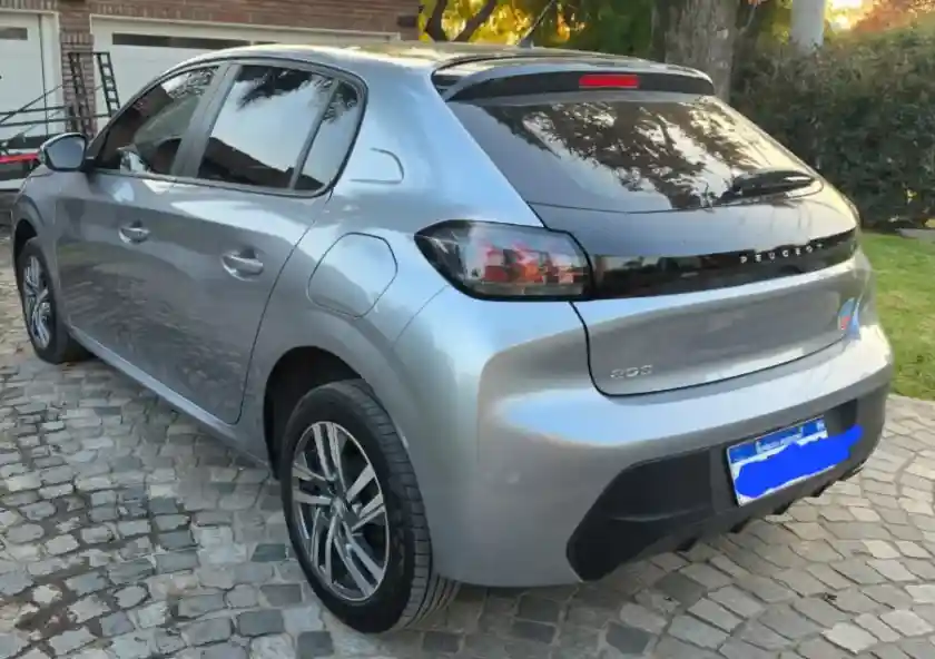 Peugeot 208 1.6 Allure Pack 2023 - foto 5