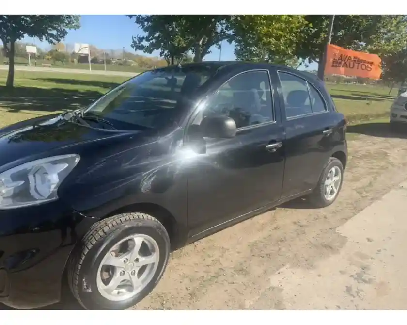 Nissan March 1.6 Active 107Cv 2017 - foto 3