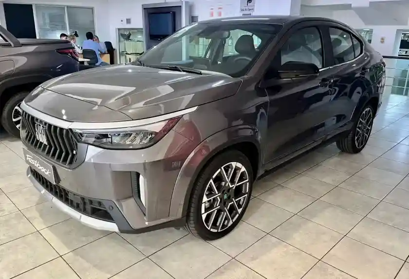 Fiat Fastback 1.3 T270 At6 2026 - foto 1