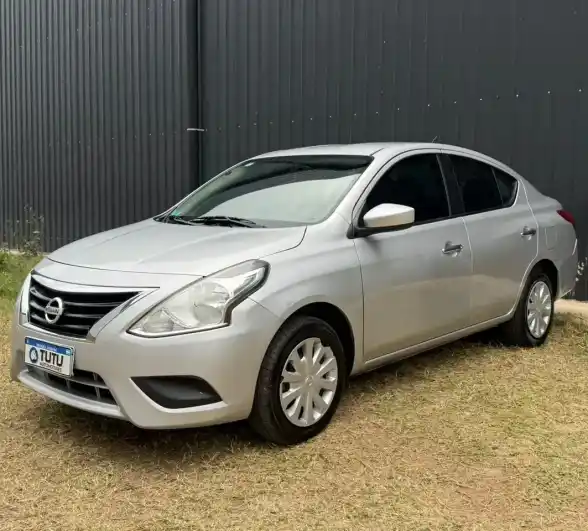 Nissan Versa 1.6 Sense Mt 2016 - foto 1