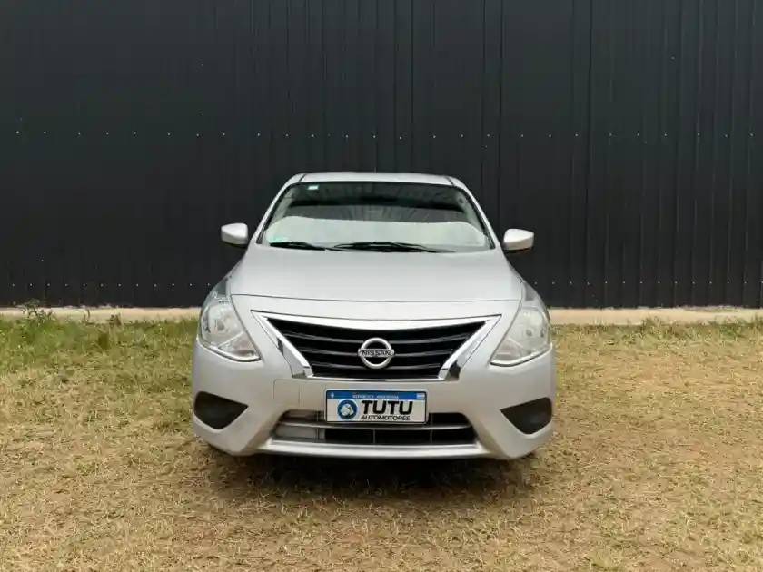 Nissan Versa 1.6 Sense Mt 2016 - foto 3