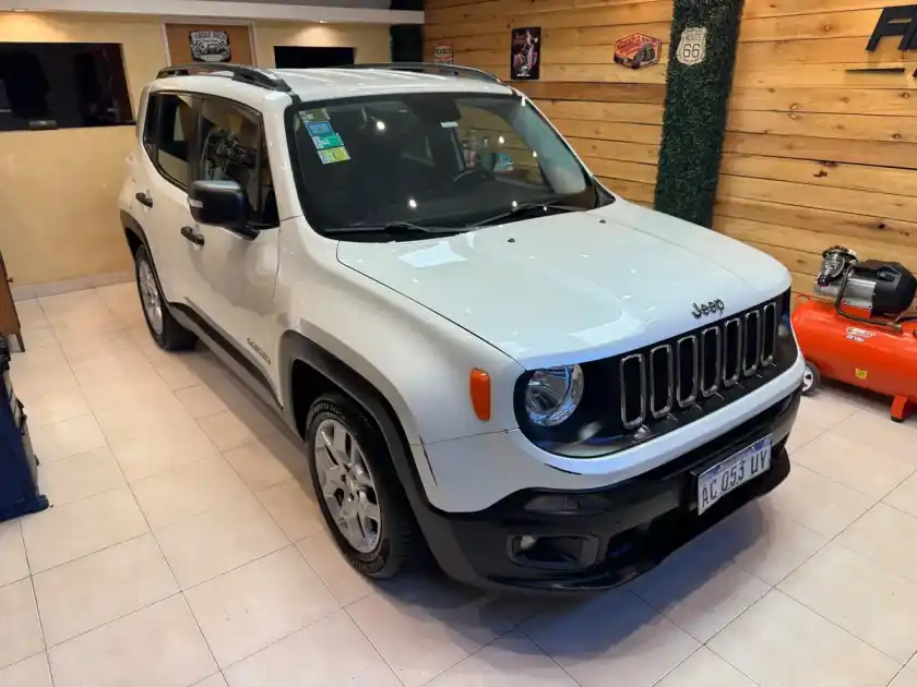 Jeep Renegade 1.8 Sport Plus 2017 - foto 2