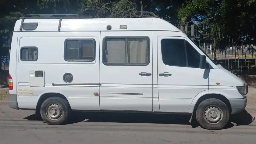 Mercedes-Benz Sprinter Motorhome 2001 - foto 1