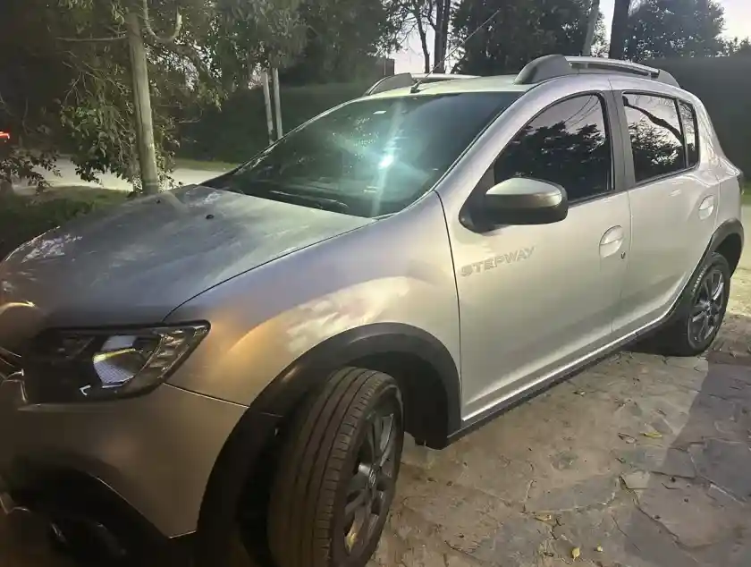 Renault Sandero Stepway 1.6 16V Zen 2020 - foto 1