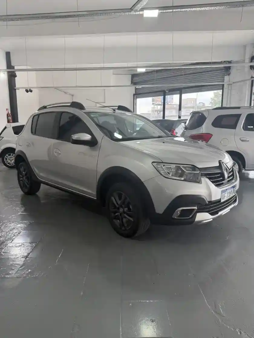 Renault Sandero Stepway 1.6 16V Zen 2023 - foto 2