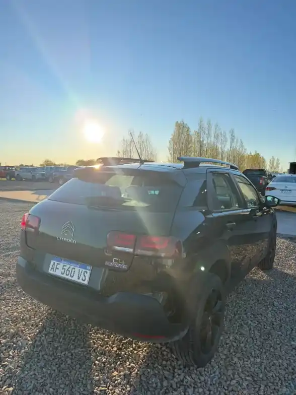 Citroën C4 Cactus 1.6 Vti 115 Feel Pack Plus At6 2022 - foto 4