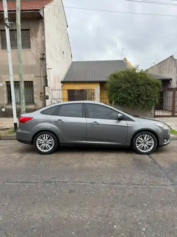 Fiat Argo 1.8 Hgt 2020 - foto 2