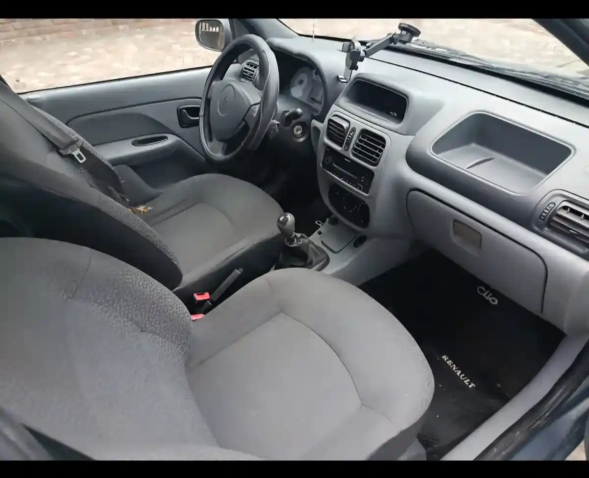 Renault Clio 1.2 Pack Plus 2010 - foto 2