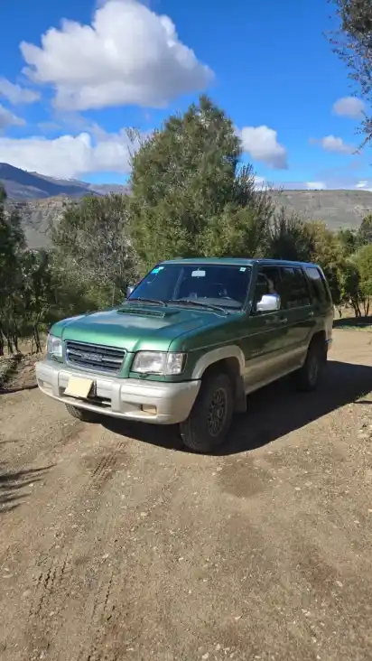 Isuzu Trooper 3.1 I Ls Wagon 1999 - foto 1