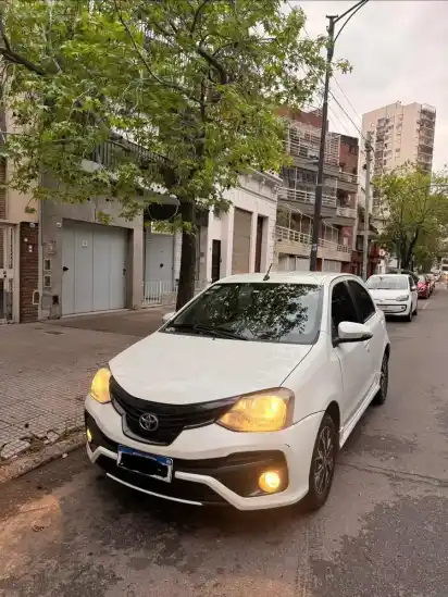 Toyota Etios 1.5 Xls At 2019 - foto 1