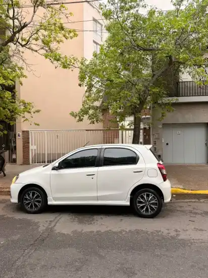 Toyota Etios 1.5 Xls At 2019 - foto 3