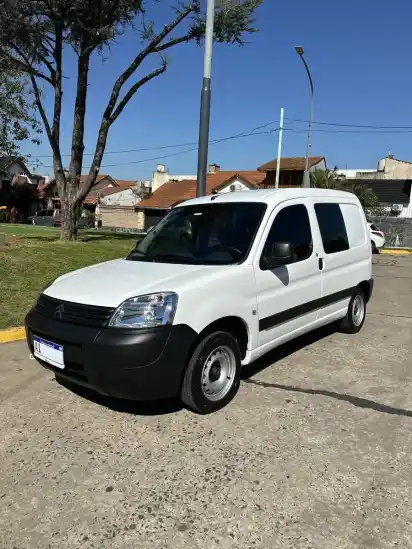 Peugeot Partner 1.6 Hdi 5 Asientos Homologado // 900Km 2026 - foto 4
