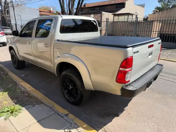 Toyota Hilux Pick-Up 3.0 Cd Sr 171Cv 4X2 - B3 2014 - foto 3