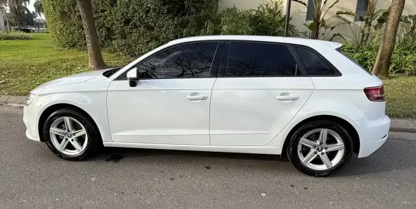 Audi A3 Sportback 1.4 Tfsi Stronic 125Cv 2018 - foto 3