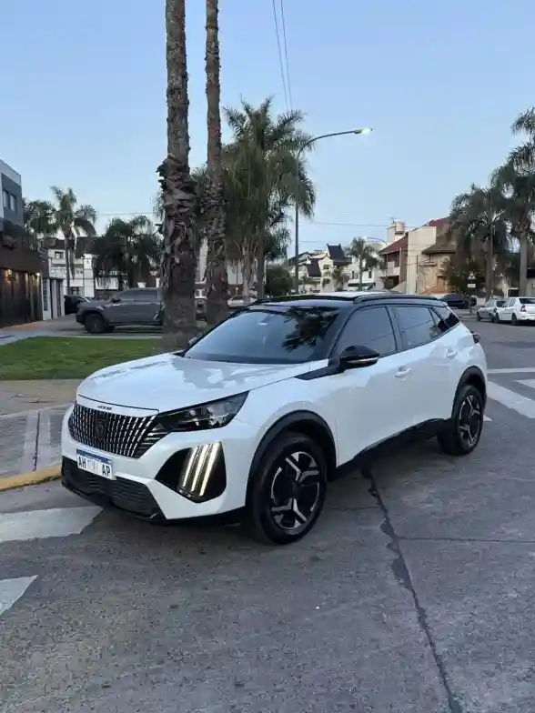 Peugeot 2008 1.0T Gt 2025 - foto 1