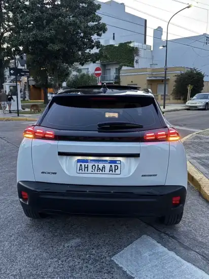 Peugeot 2008 1.0T Gt 2025 - foto 4