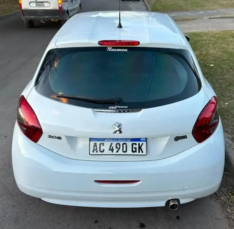 Peugeot 208 1.6 Active 2018 - foto 2