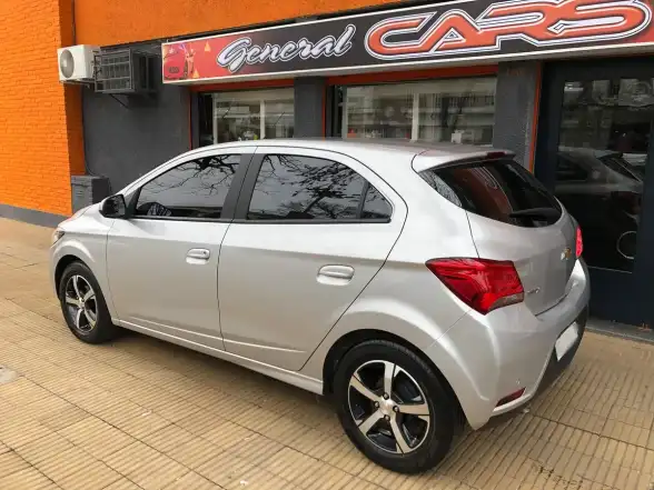 Chevrolet Onix 1.4 Ltz At 98Cv 2020 - foto 2