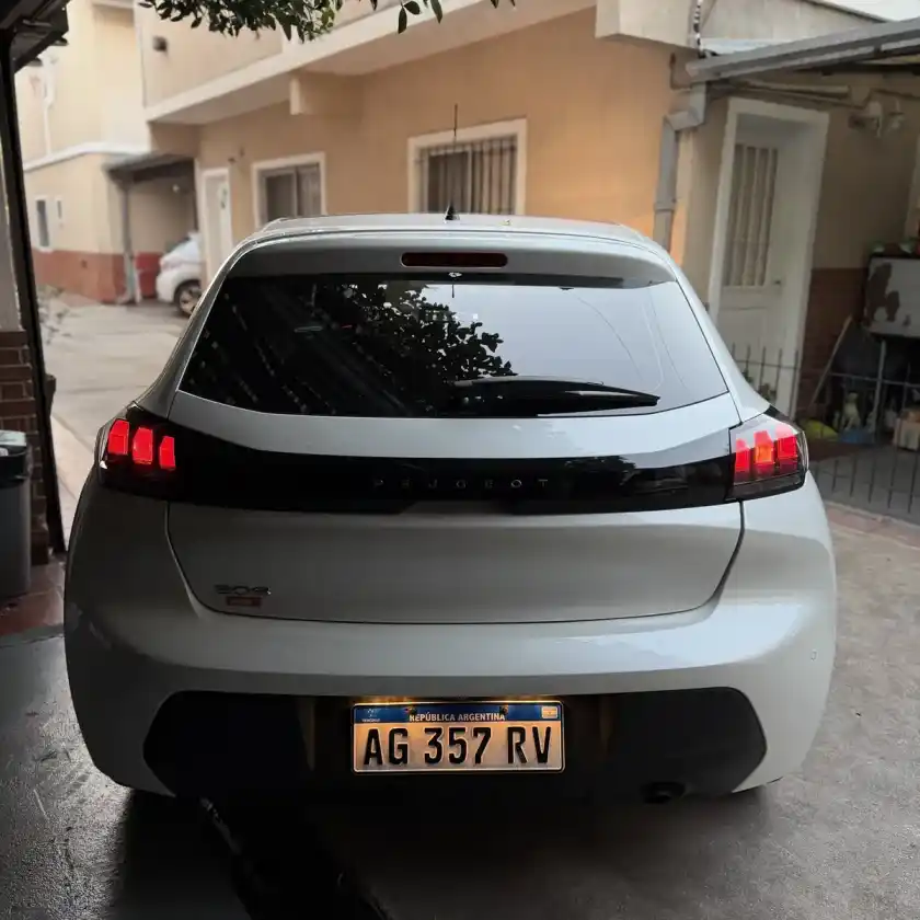 Peugeot 208 1.6L Active Pack Tiptronic 2023 - foto 3