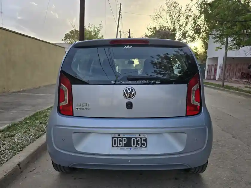 Volkswagen Up! 1.0 High Up! 75Cv 5 P 2014 - foto 4