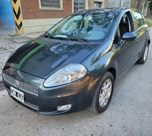Fiat Punto 1.4 Attractive 2010 - foto 1