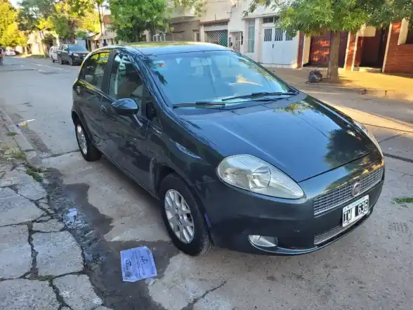 Fiat Punto 1.4 Attractive 2010 - foto 2