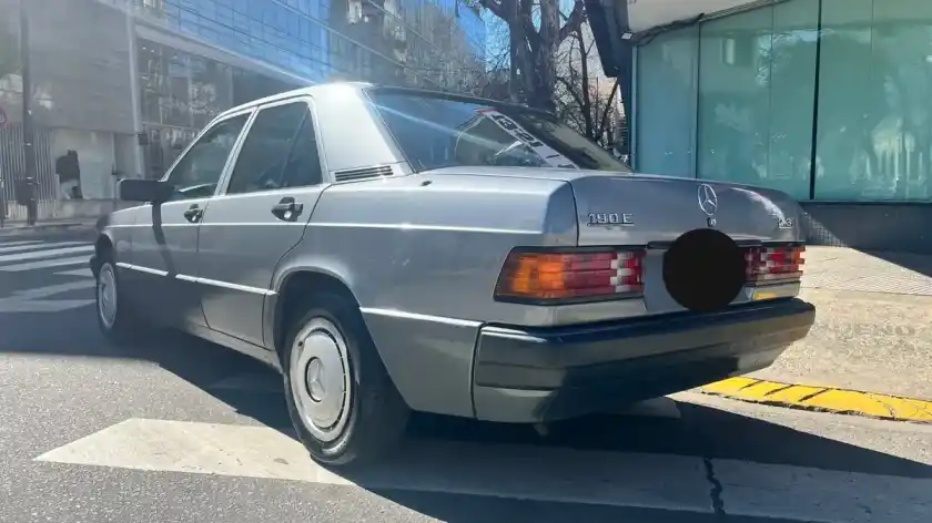 Mercedes-Benz 190 2.3 E 1993 - foto 3