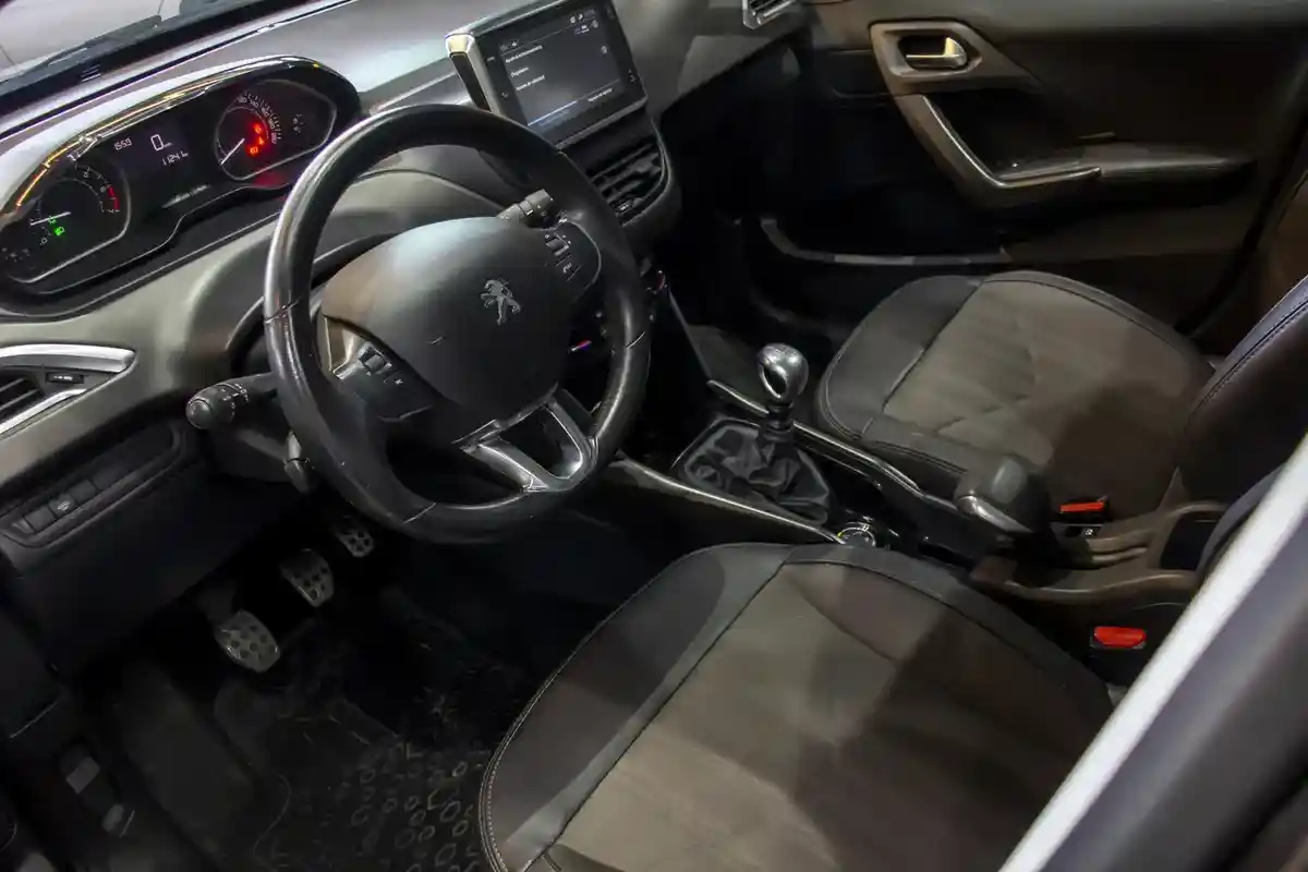 Peugeot 2008 Sport 1.6 2019 - foto 5