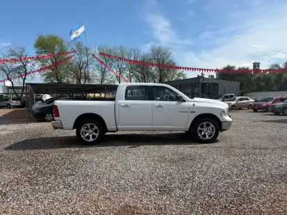 Ram 1500 5.7 Laramie Atx V8 2014 - foto 4