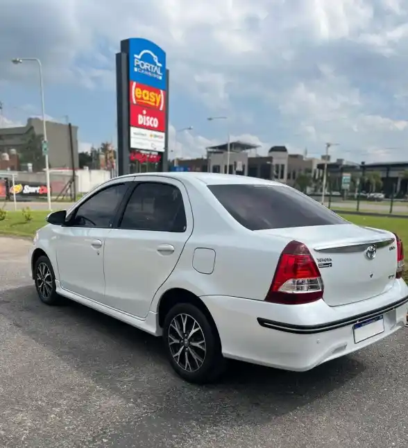 Toyota Etios 1.5 Xls At 2021 - foto 3