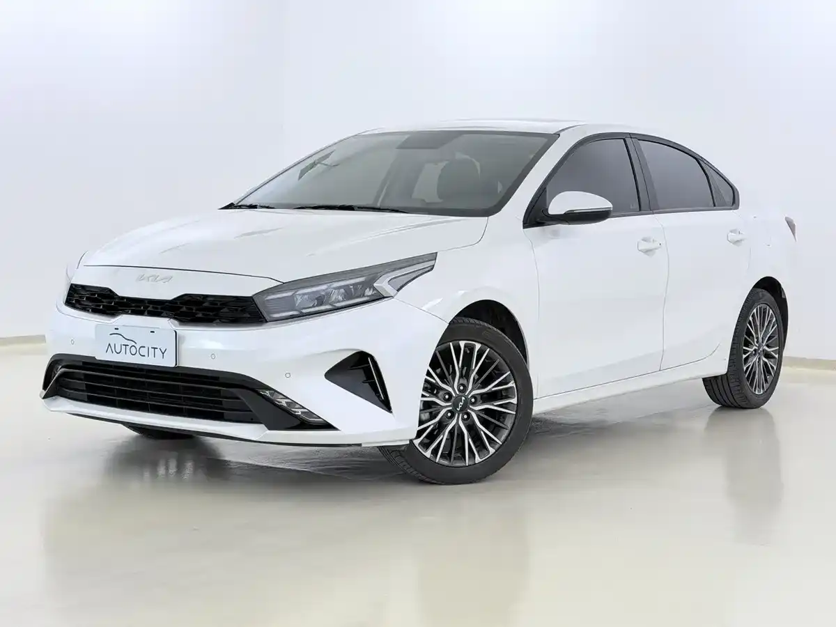 Kia Cerato 2.0 Sx Plus 4P At L20 2024 - foto 1