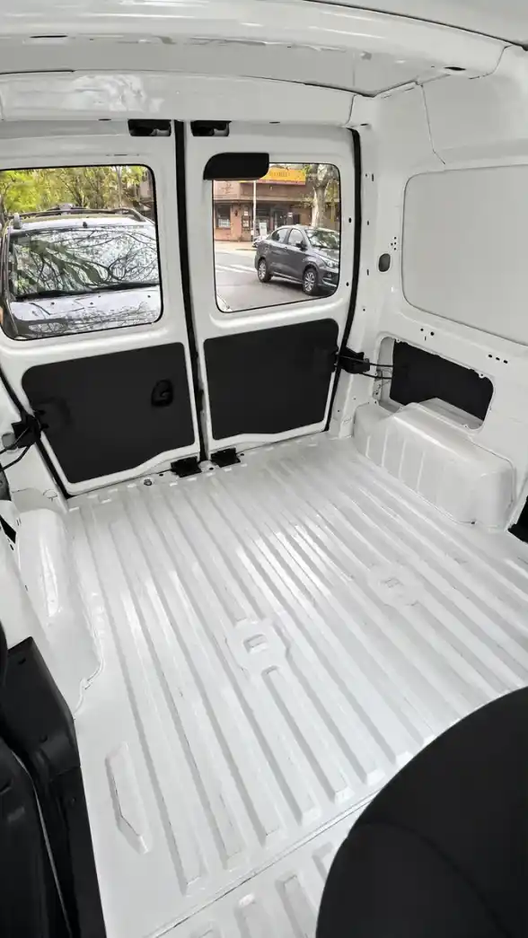 Citroën Berlingo Furgon 1.6 Vti 115 Business 2024 - foto 4