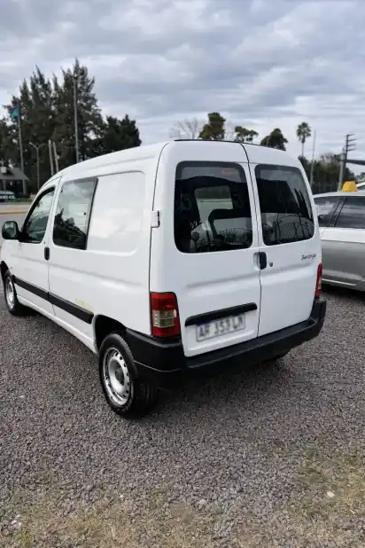 Citroën Berlingo 1.6 Vti 115 Business 2022 - foto 4