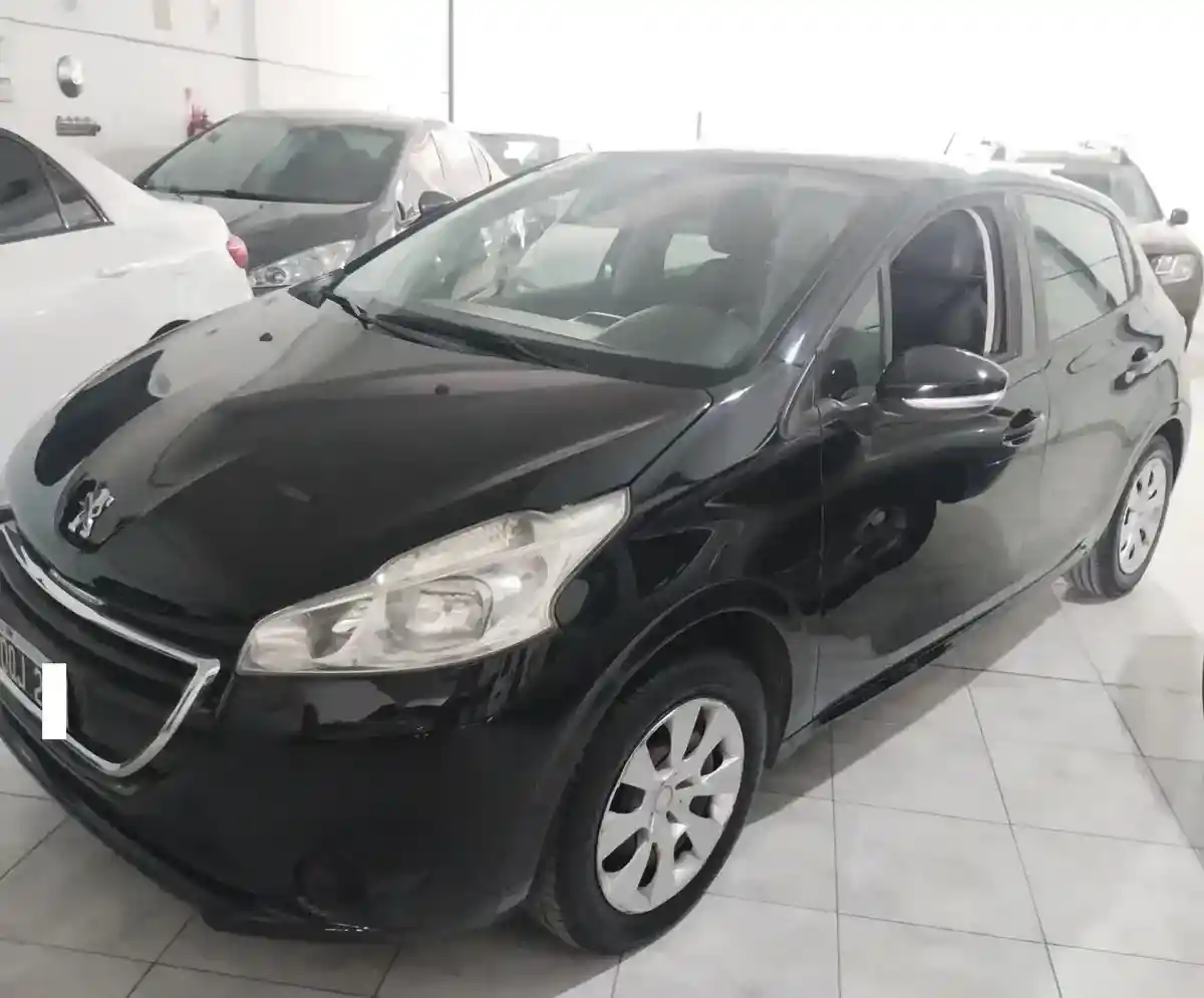 Peugeot 208 1.5 Active 2015 - foto 1