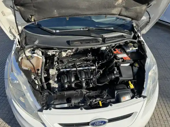 Ford Fiesta Kinetic 1.6 Design 120Cv Titanium 2011 - foto 5