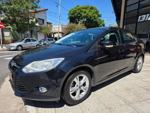 Ford Focus Iii 2.0 Sedan Se Plus Mt 2015 - foto 4