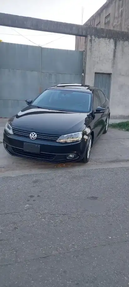 Volkswagen Vento 2.0 Advance I 110Cv 2011 - foto 3