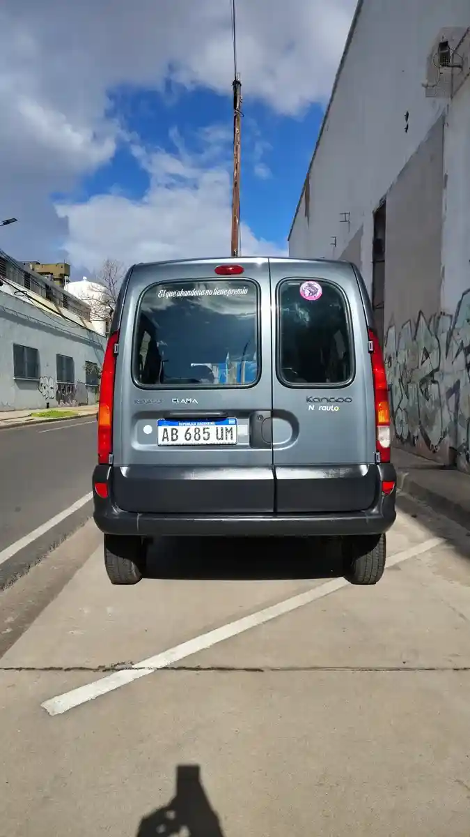 Renault Kangoo 1.6 Furgon Ph3 Confort Pack 5As Lc 2017 - foto 2