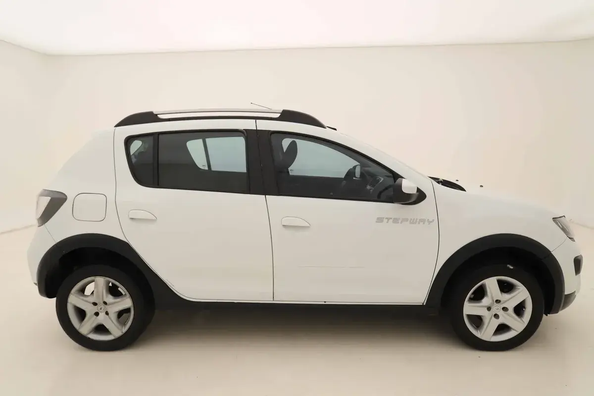 Renault Sandero Stepway 1.6 Expression 105Cv 2018 - foto 4