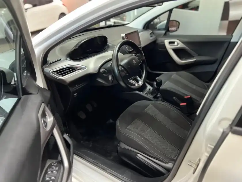 Peugeot 208 1.6 Allure 2018 - foto 4