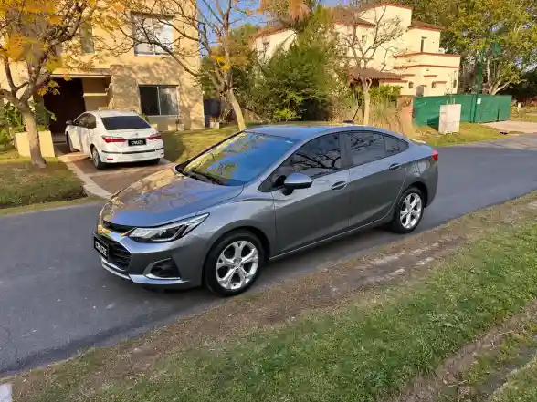 Chevrolet Cruze Ii 1.4 Sedan Lt Mt 2022 - foto 1