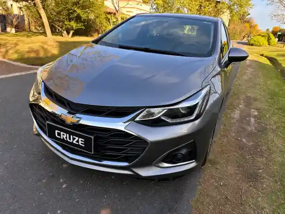 Chevrolet Cruze Ii 1.4 Sedan Lt Mt 2022 - foto 2