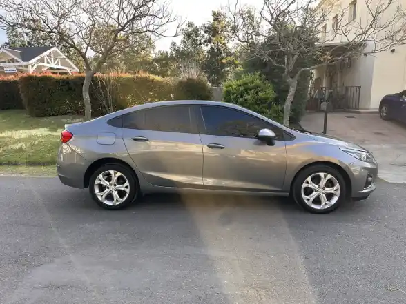 Chevrolet Cruze Ii 1.4 Sedan Lt Mt 2022 - foto 3