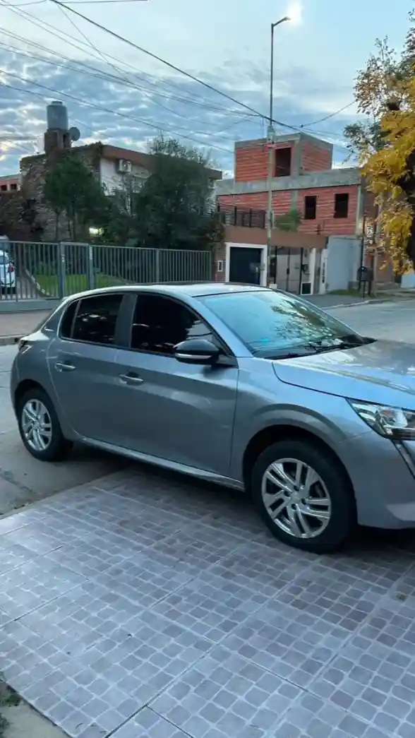 Peugeot 208 1.6 Active Pack Tiptronic 2024 - foto 3