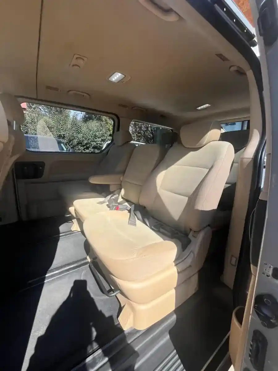Hyundai H1 2.5 Premium 1 At 2011 - foto 5