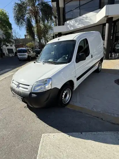 Citroën Berlingo Furgon 1.6 Hdi 92 Bussines 2022 - foto 1