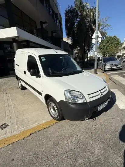 Citroën Berlingo Furgon 1.6 Hdi 92 Bussines 2022 - foto 2