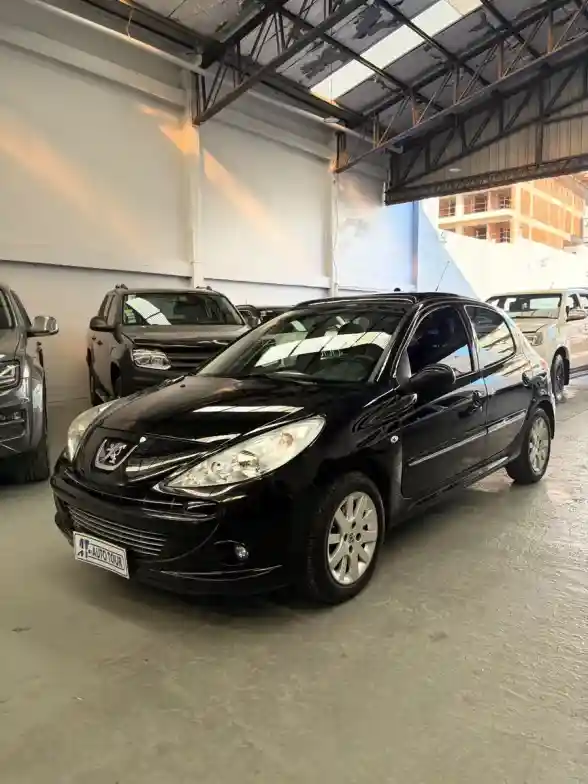Peugeot 207 1.6 Xt 2011 - foto 1